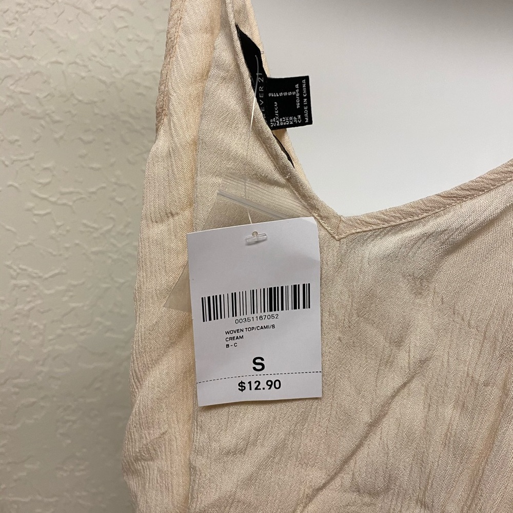 Small cream cropped Forever 21 top